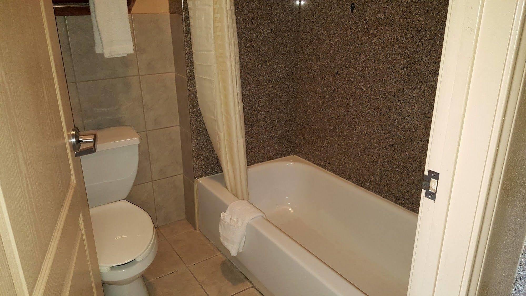 Budgetel Inn And Suites Hearne Zewnętrze zdjęcie